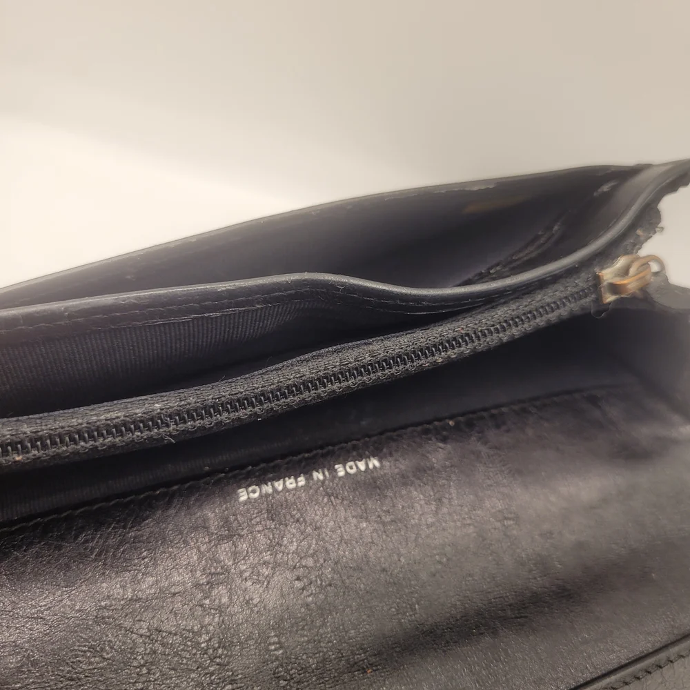 CHANEL quilted black